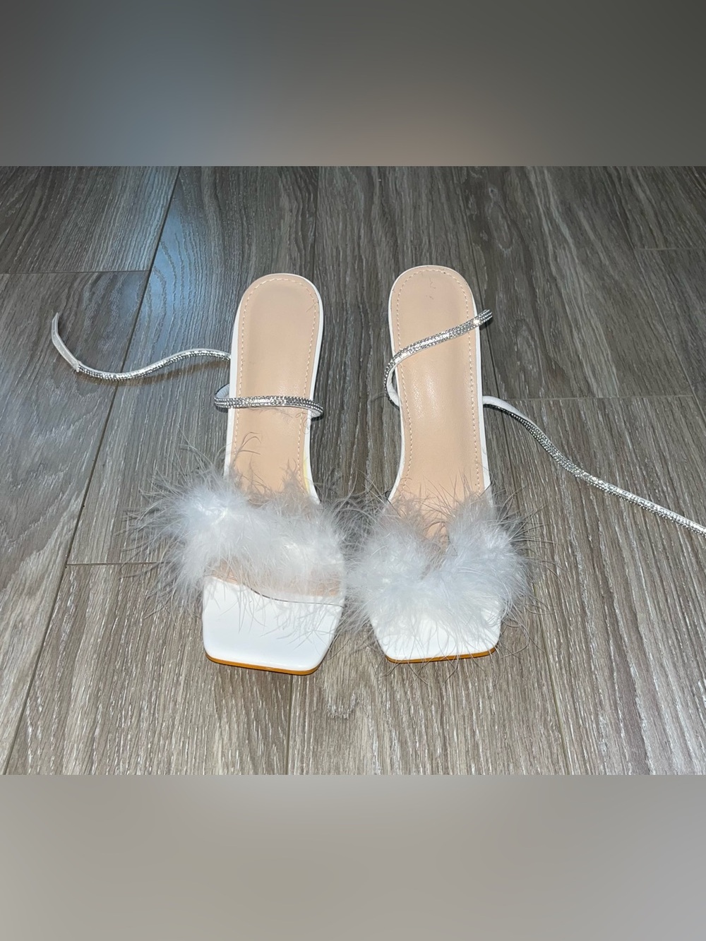 White Feather Strap Women’s Heeled Sandals